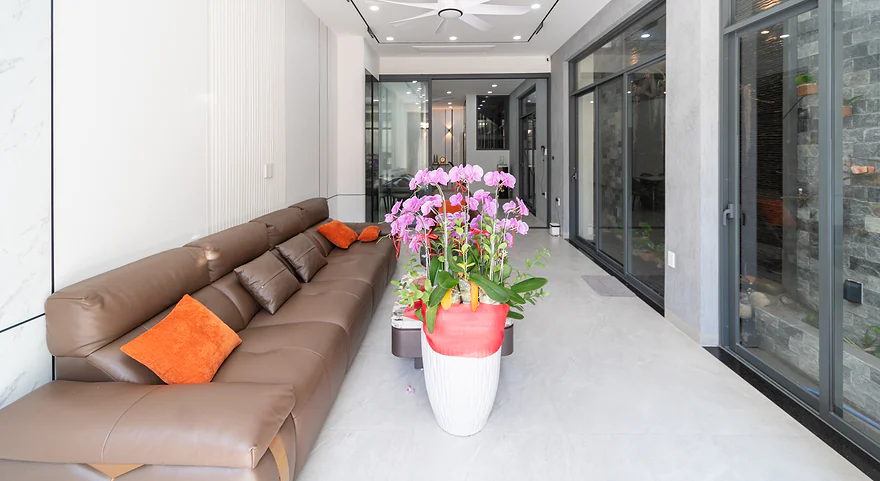 Phòng khách hoàn thiện trước khi bàn giao