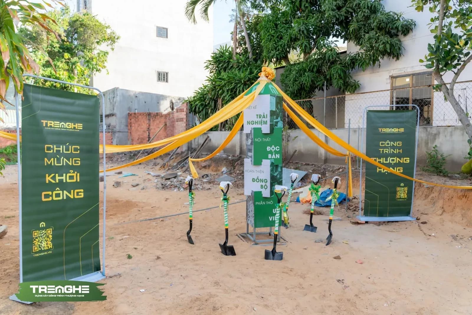 Công tác chuẩn bị hậu cần bài bản và trang trọng cho buổi lễ khởi công dự án nhà phố K'House.