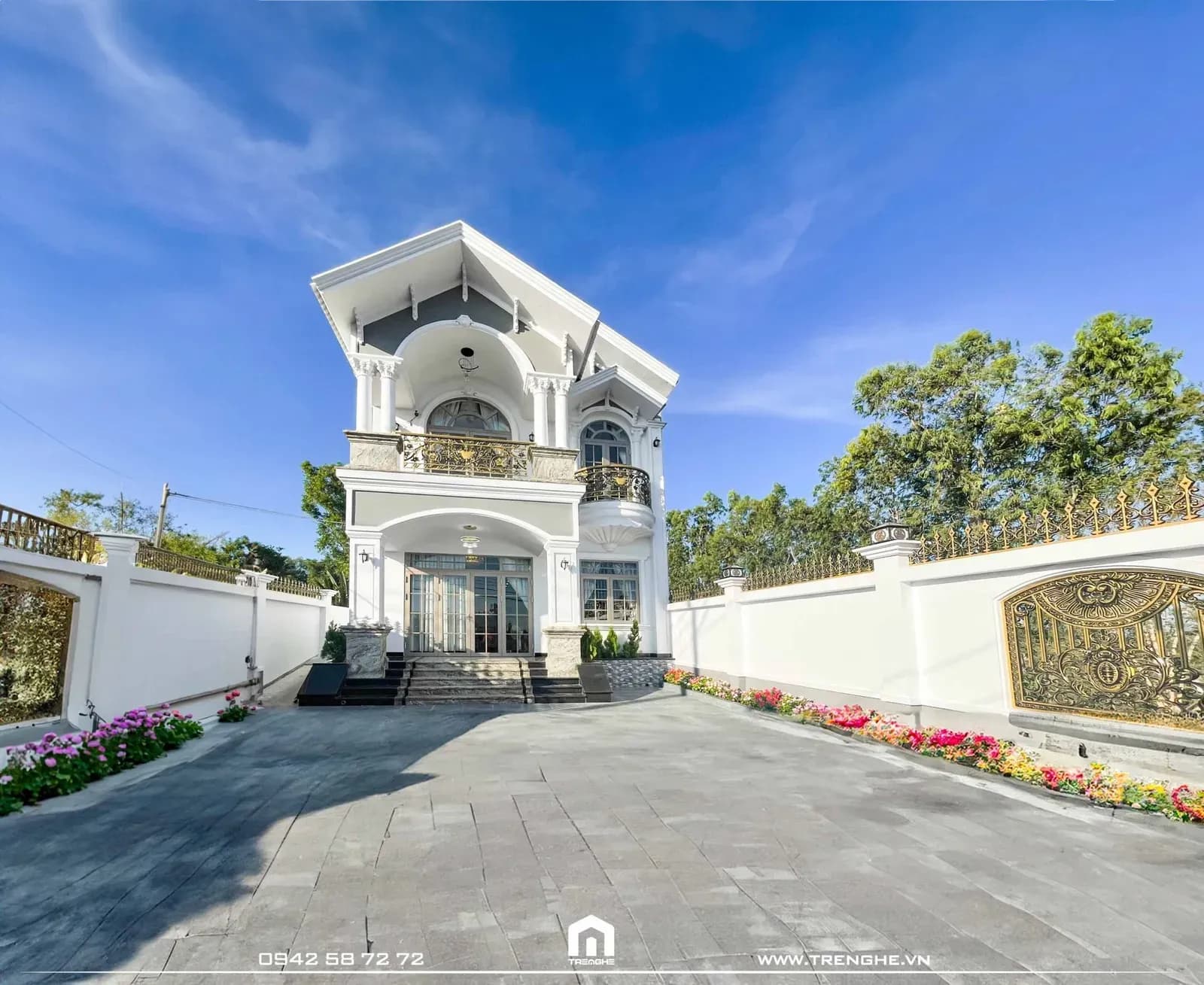 H’ Villa | Biệt thự 2 tầng Tân cổ điển cho đại gia đình 3 thế hệ