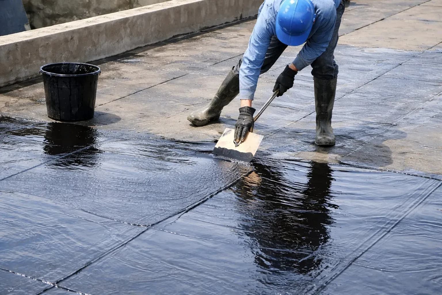 Keo chống thấm sân thượng phân khúc giá trung