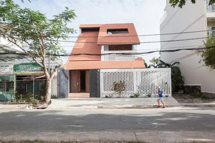 Mẫu thiết kế nhà mái dốc