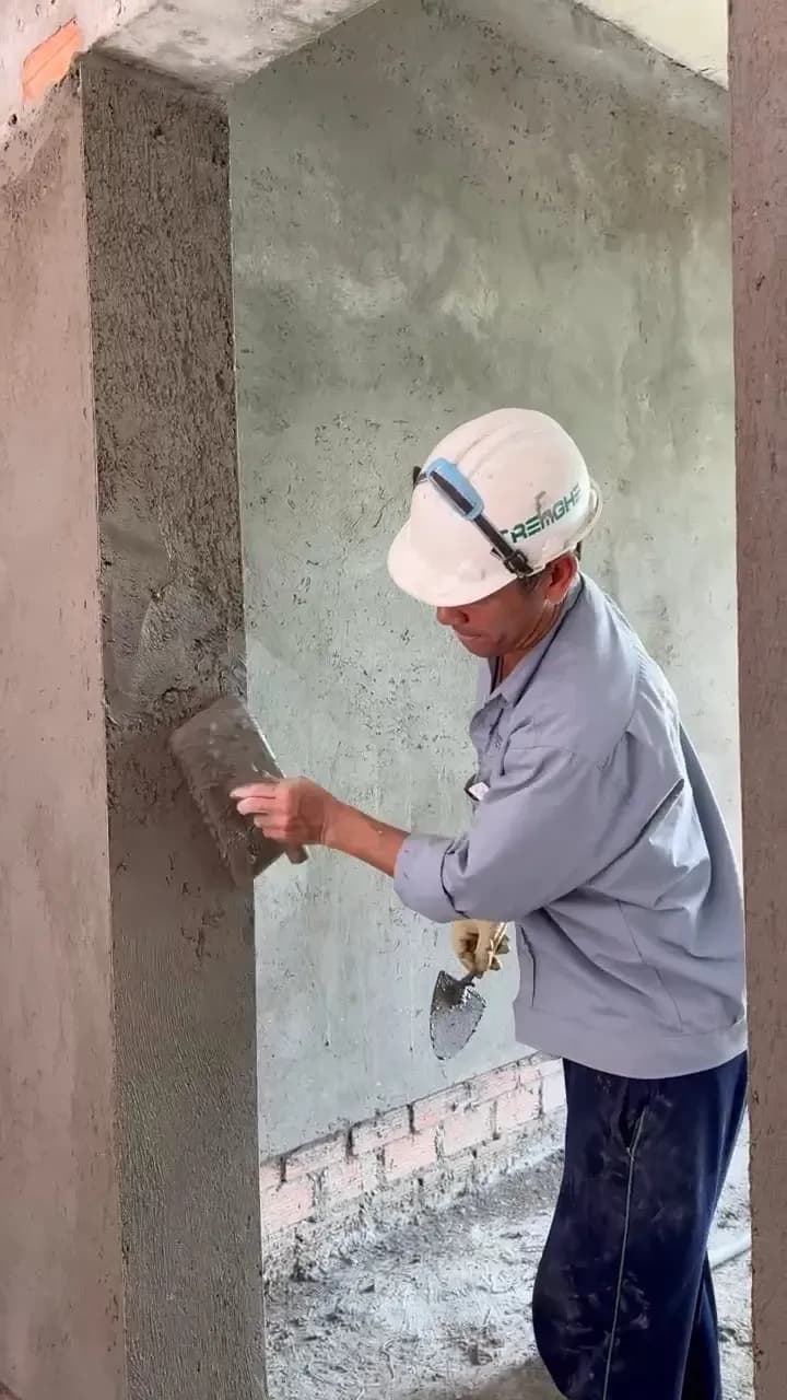 Việc sử dụng nẹp cạnh tường bằng nhựa sẽ tránh tình trạng mẻ tường mà còn tăng tính kết dính