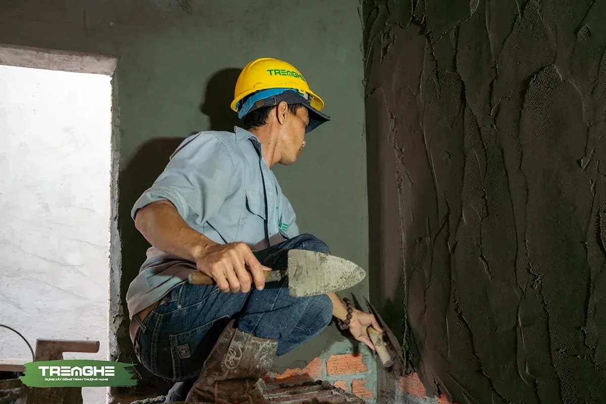 Tre Nghệ kết hợp sử dụng sợi PP trong vữa xây để tăng độ bền cho bức tường trong kỹ thuật trát tường